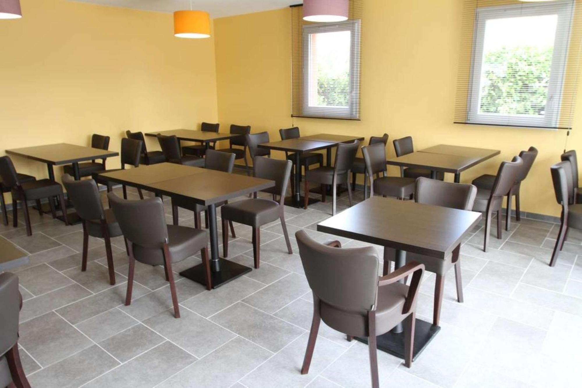 Brit Hotel Confort Villeneuve Sur Lot Bias  Екстер'єр фото