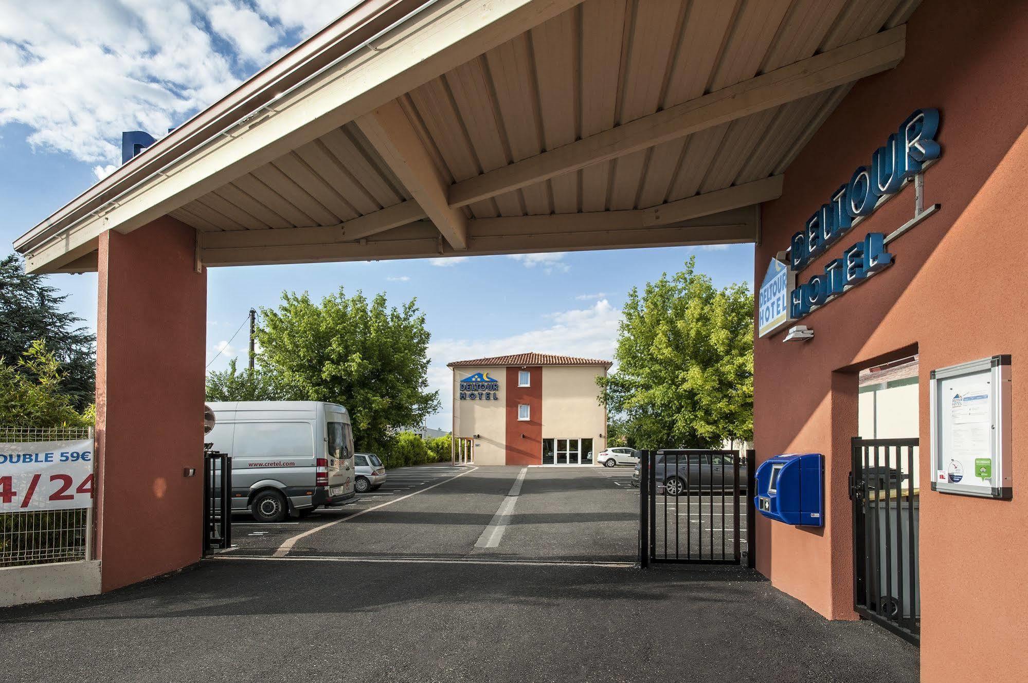 Brit Hotel Confort Villeneuve Sur Lot Bias  Екстер'єр фото